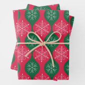 クリスマススノーフレークonヴィンテージグリーンレッドオーギー ラッピングペーパーシート (インサイチュ)