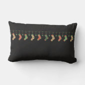 クリスマスソックスの季節のストッキングに名前を追加 ランバークッション (裏面)