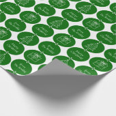 クリスマスダークグリーンサークルカスタムの姓 ラッピングペーパー (角)