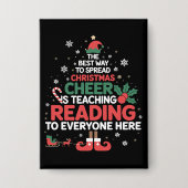 クリスマスチアを広める読書教師のエルフ 缶バッジ (正面)