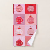 クリスマスチェック – ピンクと赤の市松模様にオーナメント バスタオルセット (ハンドタオル)