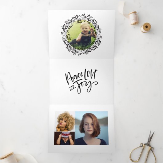 クリスマスチョークボード手描き松の木写真 三つ折りクリスマスカード (内部)