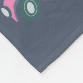 クリスマスツリーが水彩を彩る、かわいいピンクの車 フリースブランケット (角)