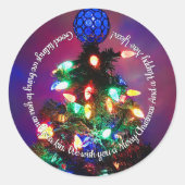 クリスマスツリーが青い大晦日の地球を照らす ラウンドシール (正面)