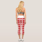 クリスマスツリーとギフトボックスパターン カプリレギンス (裏面)