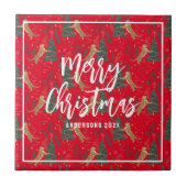 クリスマスツリーとタイガースのパターン赤い背景 タイル (正面)