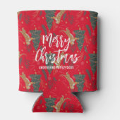 クリスマスツリーとタイガースのパターン赤い背景 缶クーラー (裏面)