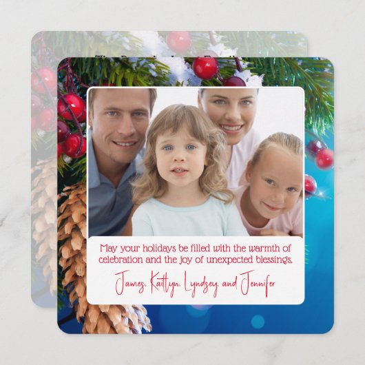 クリスマスツリーとホリーのカスタマイズ可能な家族写真 シーズンカード (正面/裏面)