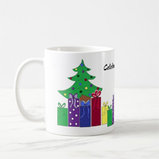 クリスマスツリーと包まれたプレゼント コーヒーマグカップ (左)
