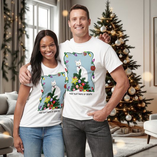 クリスマスツリーと愉快な白猫 グリーン Tシャツ