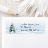 クリスマスツリーと雪の郵送ラベル ラベル (インサイチュ)