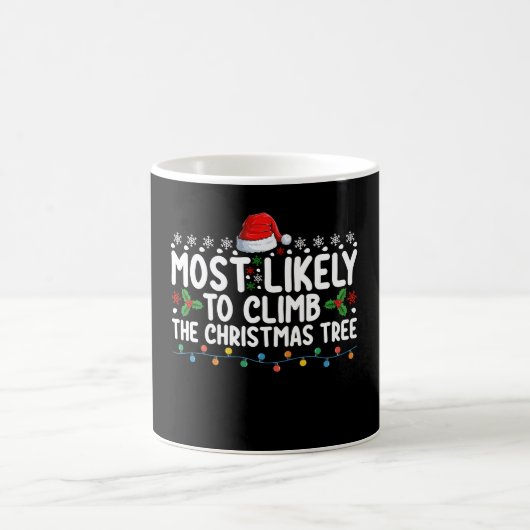 クリスマスツリーに登りそうな家族 コーヒーマグカップ (中央)