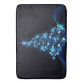 クリスマスツリーに輝く星の青い輝き バスマット (正面縦)