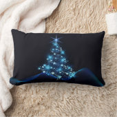 クリスマスツリーに輝く星の青い輝き ランバークッション (ブランケット)