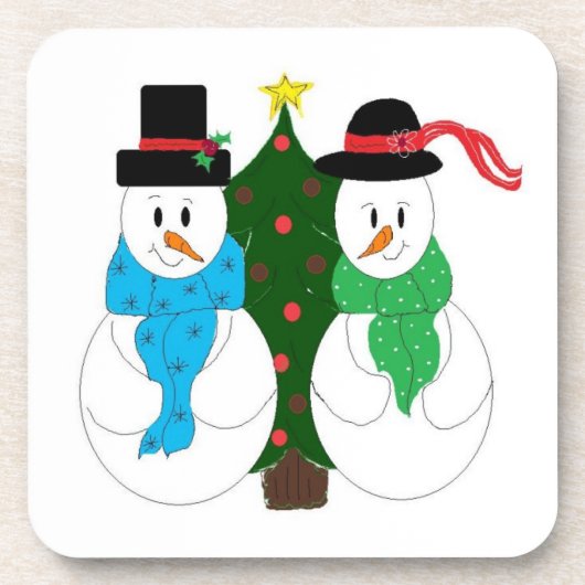 クリスマスツリーのそばの雪のカップル コースター (正面)
