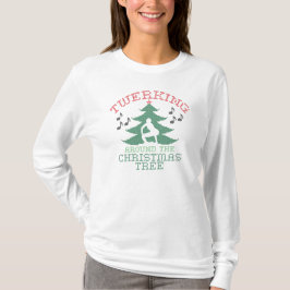 クリスマスツリーのまわりにのセーターをトウェキン Tシャツ
