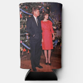 クリスマスツリーのジョン・ケネディ&ジャクリーン会長 スリム缶クーラー (正面)