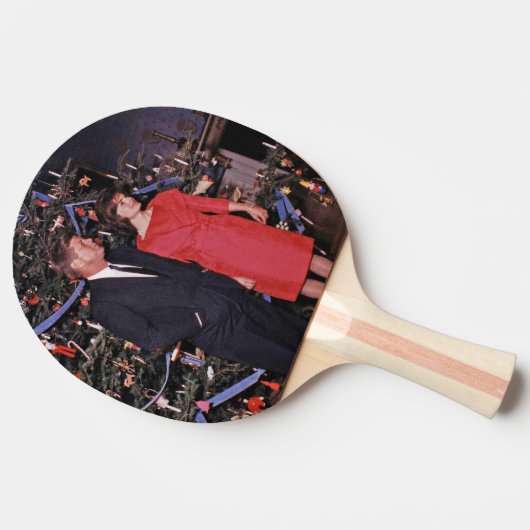 クリスマスツリーのジョン・ケネディ&ジャクリーン会長 卓球ラケット (横)
