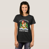クリスマスツリーのニワトリの飾り 楽しい鳴き声のクリスマス Tシャツ (正面フル)