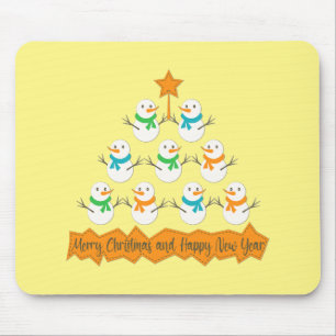 クリスマスツリーのピラミッドクリスマス雪だるま マウスパッド