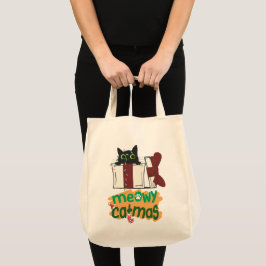 クリスマスツリーのライトに絡まった黒いサンタ猫 トートバッグ