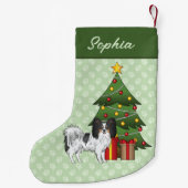 クリスマスツリーの三色パピヨンのハッピードッグ スモールクリスマスストッキング (裏面)