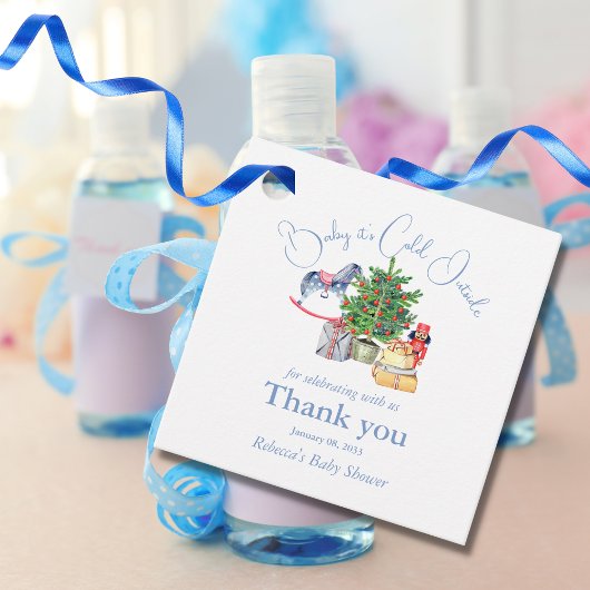 クリスマスツリーの外で冷たい男の子の赤ちゃんシャワー フェイバータグ