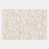 クリスマスツリーの枝とオーナメントパターン ラッピングペーパーシート (正面)