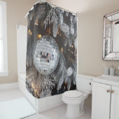 クリスマスツリーの装飾、フェスティバルの光の背景 シャワーカーテン (インサイチュ)