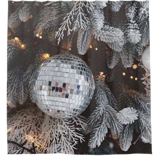 クリスマスツリーの装飾、フェスティバルの光の背景 シャワーカーテン (正面)