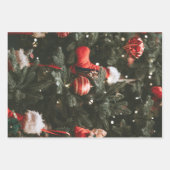クリスマスツリーの飾り付けクローズアップ写真 ラッピングペーパーシート (正面)
