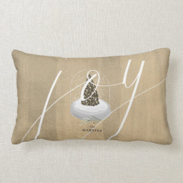 クリスマスツリーススノーグローブ金ゴールドジョイスクリプトホリデー ランバークッション