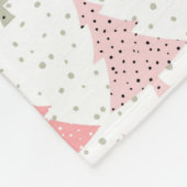 クリスマスツリーピンク&緑（白い背景） フリースブランケット (角)