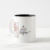 クリスマスツリーベビーの初めてのクリスマス写真 ツートーンマグカップ (正面左)