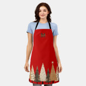 クリスマスツリーホリデーベーキングレッドモノグラム エプロン (着用した状態)