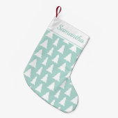 クリスマスツリーミントグリーンパターンと名前をカスタムする スモールクリスマスストッキング (正面 (吊り時))