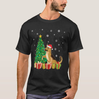 クリスマスツリー点灯サンタ帽子ジャーマンシェパード Tシャツ