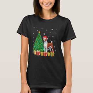 クリスマスツリー照明サンタハットバセンジドッグクリスマス Tシャツ