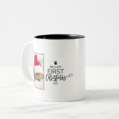 クリスマスツリー猫の初めてのクリスマス写真 ツートーンマグカップ (正面左)