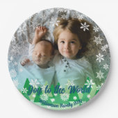 クリスマスツリー白い雪の結晶が世界に喜ぶ ペーパープレート (正面)