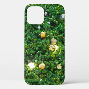 クリスマスツリー装飾の背景。ヴィンテージゴル iPhone 12ケース