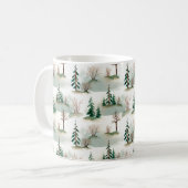 クリスマスツリー、木、茂みのパターン。ブル コーヒーマグカップ (正面左)