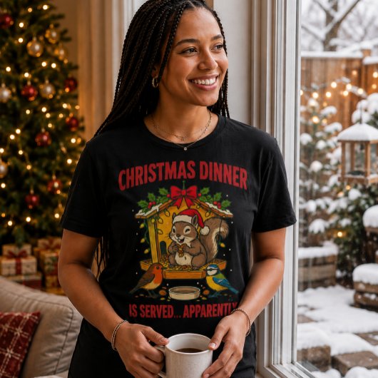 クリスマスディナーのリス 楽しいTシャツ Tシャツ