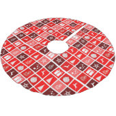 クリスマスデコレーションホリデーレッドパターン ブラッシュドポリエステルツリースカート (アングル)