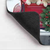 クリスマストラックのゴールデンレトリバー子犬 マウスパッド (コーナー)