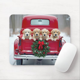 クリスマストラックのゴールデンレトリバー子犬 マウスパッド