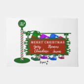 クリスマスドアマットに家族名の小人記号 ドアマット (正面)