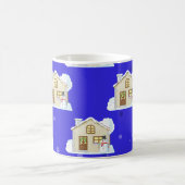クリスマスハウスパターン – 青い背景 コーヒーマグカップ (中央)