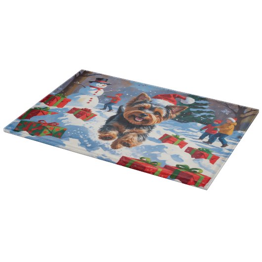 クリスマスハットと雪のヨークシャー・テリア カッティングボード (角)