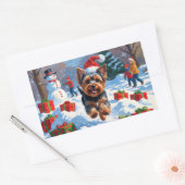 クリスマスハットと雪のヨークシャー・テリア 長方形シール (封筒)